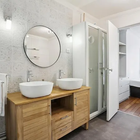 Bnbnook - Cozy 2br Near Notre-dame & Louvre * פריז
