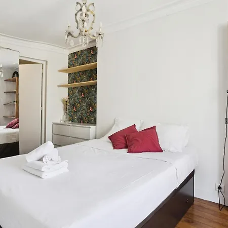 דירה Bnbnook - Cozy 2br Near Notre-dame & Louvre פריז